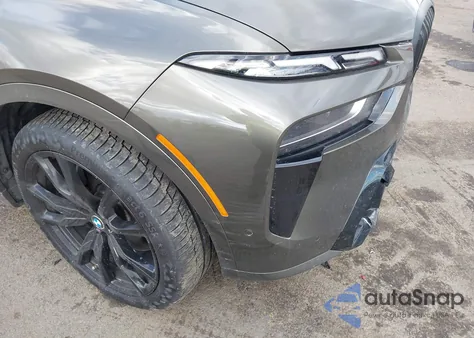 2025 BMW X7 xDrive40I z USA, uszkodzony, nr VIN 5UX23EM00S9Y38162